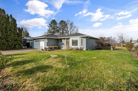 Tiny photo for 1426 Timothy Street, Central Point, OR 97502 (MLS # 220213036)