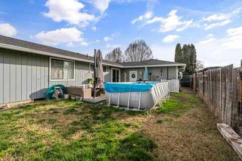 Tiny photo for 1426 Timothy Street, Central Point, OR 97502 (MLS # 220213036)