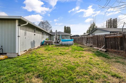Tiny photo for 1426 Timothy Street, Central Point, OR 97502 (MLS # 220213036)