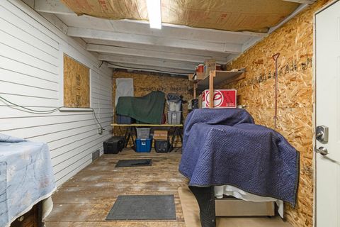 Tiny photo for 2101 Ogden Street, Klamath Falls, OR 97603 (MLS # 220213588)