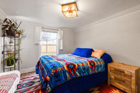 Tiny photo for 2101 Ogden Street, Klamath Falls, OR 97603 (MLS # 220213588)