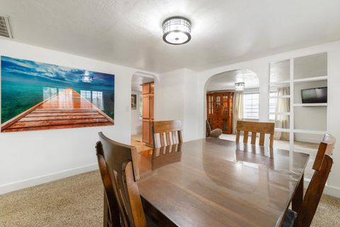 Tiny photo for 2101 Ogden Street, Klamath Falls, OR 97603 (MLS # 220213588)