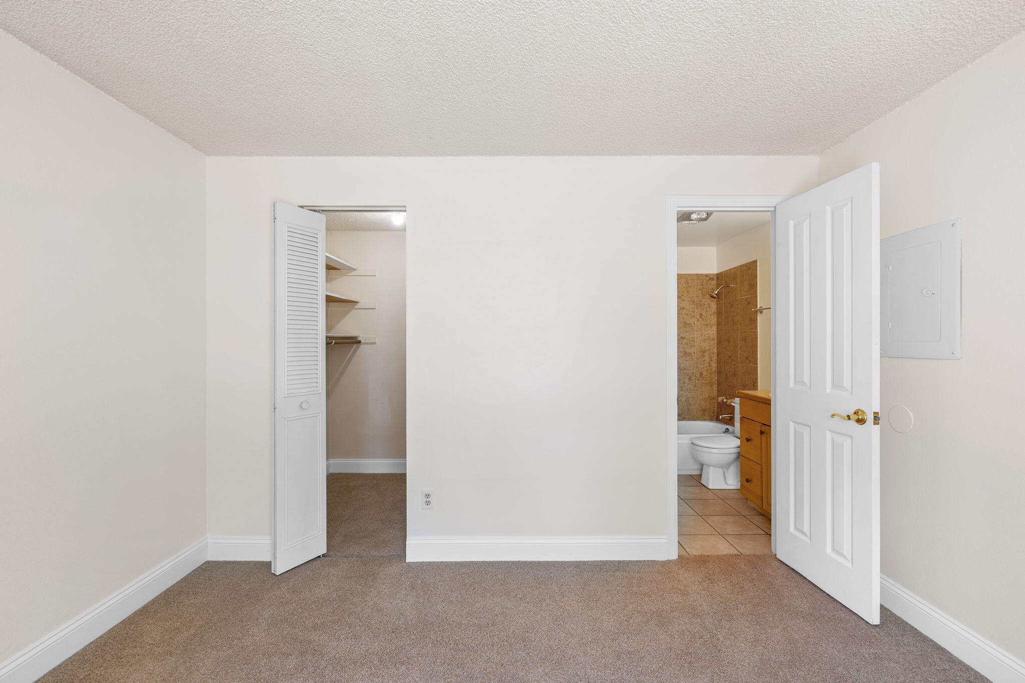 Burning Tree Vill - Residential