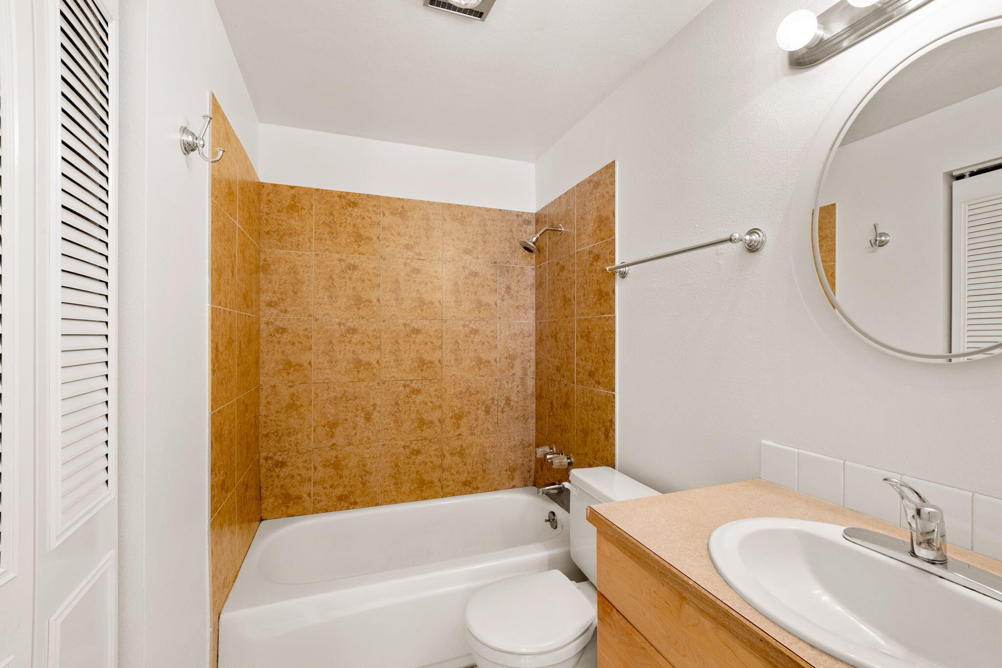 Burning Tree Vill - Residential