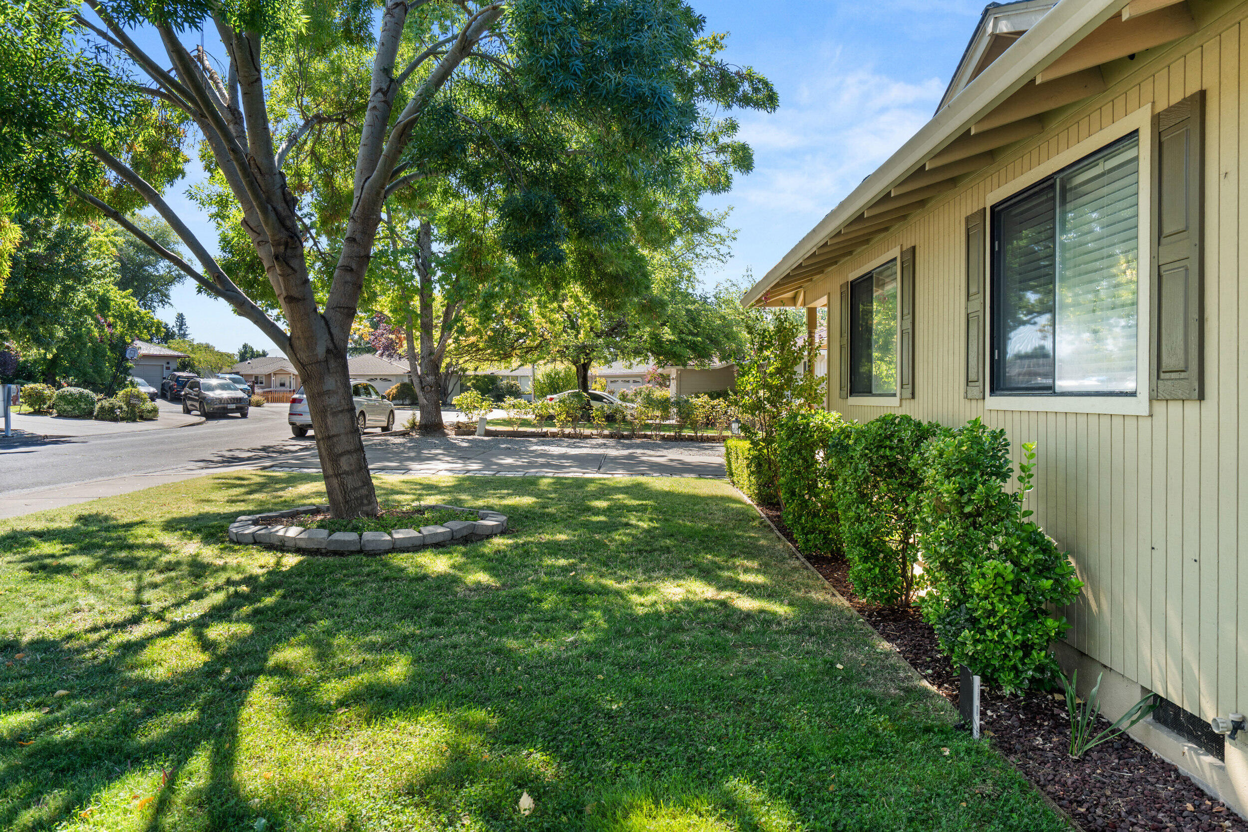 Royal Greens Estates Unit 1 - Residential