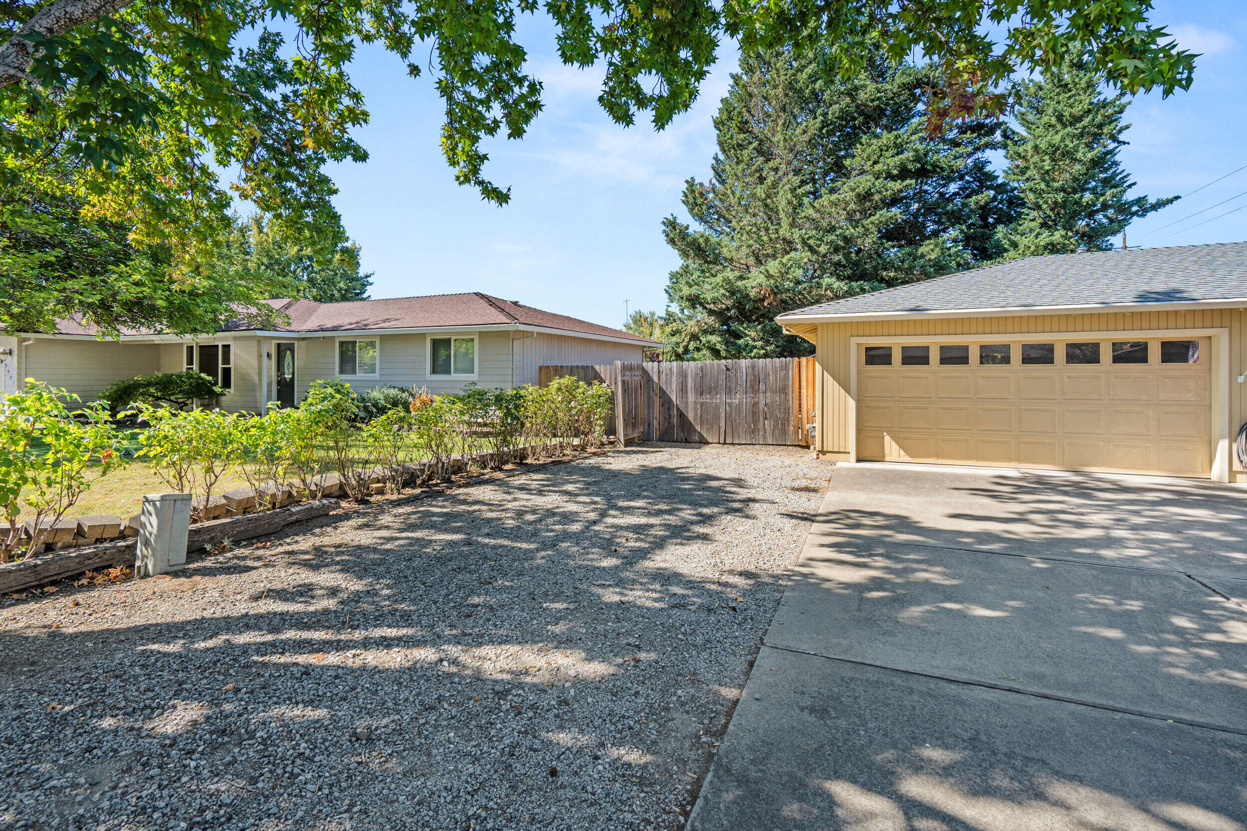 Royal Greens Estates Unit 1 - Residential