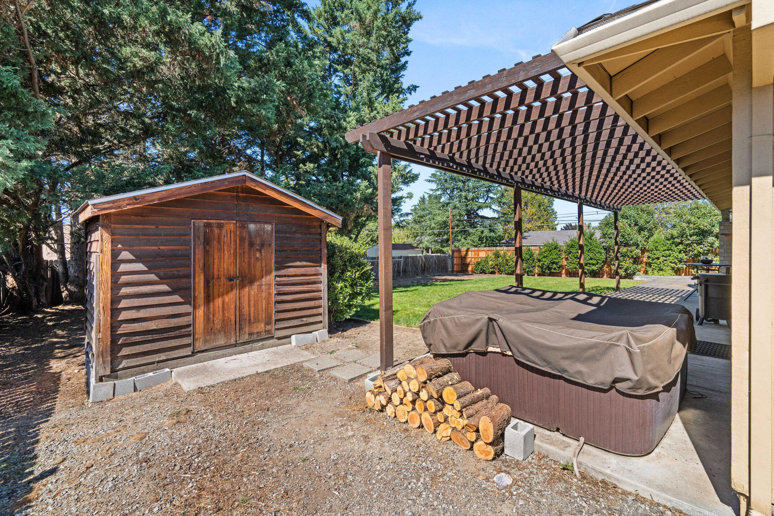 Royal Greens Estates Unit 1 - Residential