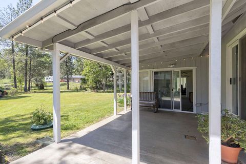 Tiny photo for 190 Spring Oak Way, Merlin, OR 97532 (MLS # 220220080)