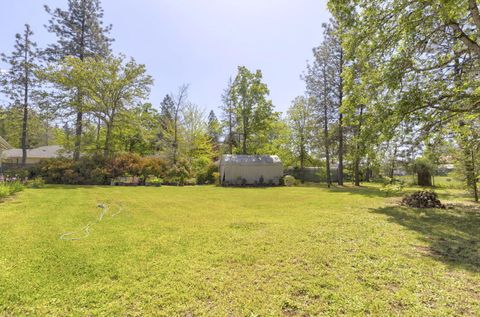 Tiny photo for 190 Spring Oak Way, Merlin, OR 97532 (MLS # 220220080)