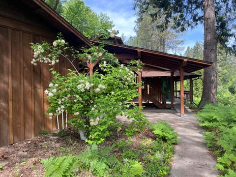 Tiny photo for 6900 Crowfoot Road, Trail, OR 97541 (MLS # 220221191)