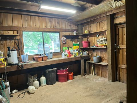 Tiny photo for 6900 Crowfoot Road, Trail, OR 97541 (MLS # 220221191)