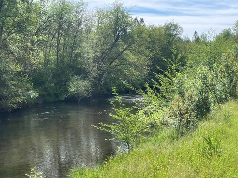 Tiny photo for 6900 Crowfoot Road, Trail, OR 97541 (MLS # 220221191)