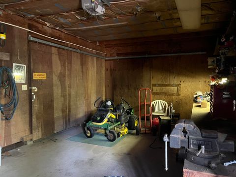 Tiny photo for 6900 Crowfoot Road, Trail, OR 97541 (MLS # 220221191)