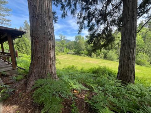 Tiny photo for 6900 Crowfoot Road, Trail, OR 97541 (MLS # 220221191)