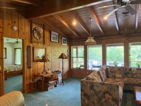 Tiny photo for 6900 Crowfoot Road, Trail, OR 97541 (MLS # 220221191)
