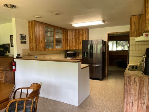 Tiny photo for 6900 Crowfoot Road, Trail, OR 97541 (MLS # 220221191)
