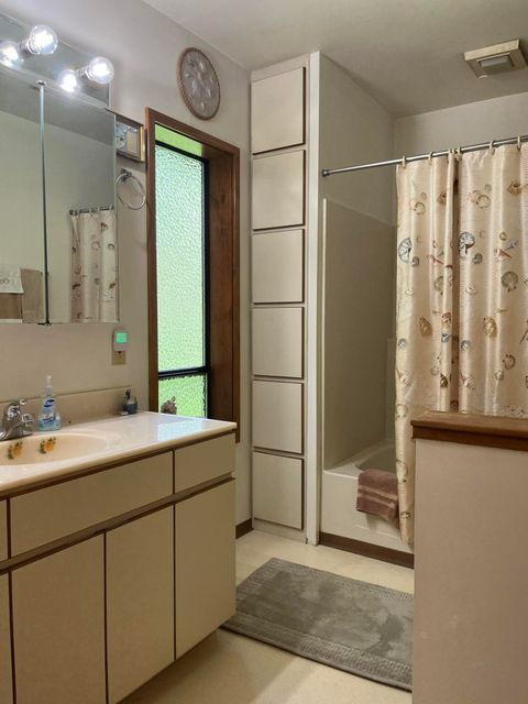 Tiny photo for 6900 Crowfoot Road, Trail, OR 97541 (MLS # 220221191)