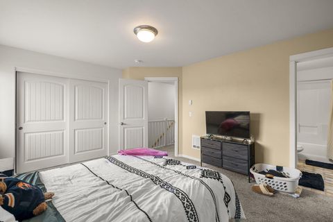 Tiny photo for 1147 SW Tee Lane, Prineville, OR 97754 (MLS # 220215675)