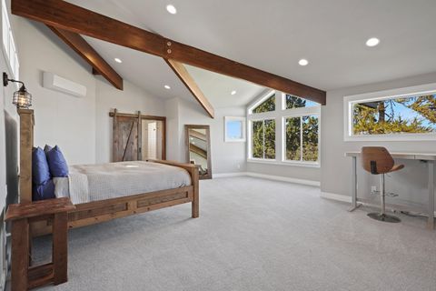 Tiny photo for 66279 Gerking Market Road, Bend, OR 97703 (MLS # 220219361)