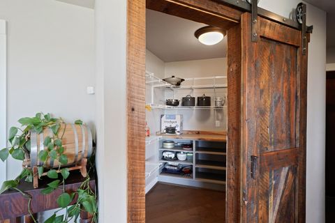 Tiny photo for 66279 Gerking Market Road, Bend, OR 97703 (MLS # 220219361)