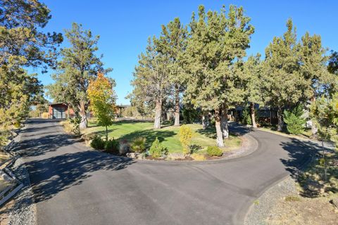 Tiny photo for 66279 Gerking Market Road, Bend, OR 97703 (MLS # 220219361)