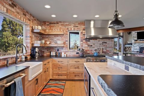 Tiny photo for 66279 Gerking Market Road, Bend, OR 97703 (MLS # 220219361)