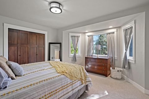 Tiny photo for 66279 Gerking Market Road, Bend, OR 97703 (MLS # 220219361)