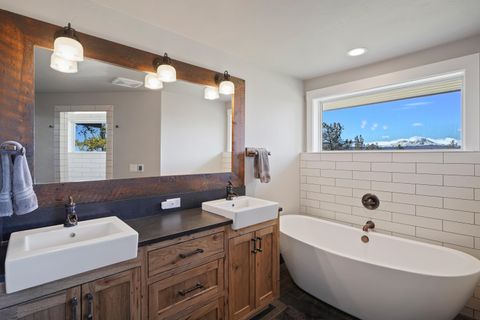 Tiny photo for 66279 Gerking Market Road, Bend, OR 97703 (MLS # 220219361)