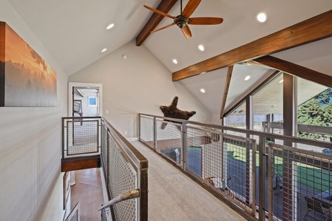 Tiny photo for 66279 Gerking Market Road, Bend, OR 97703 (MLS # 220219361)