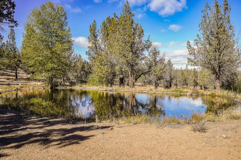 Tiny photo for 66279 Gerking Market Road, Bend, OR 97703 (MLS # 220219361)