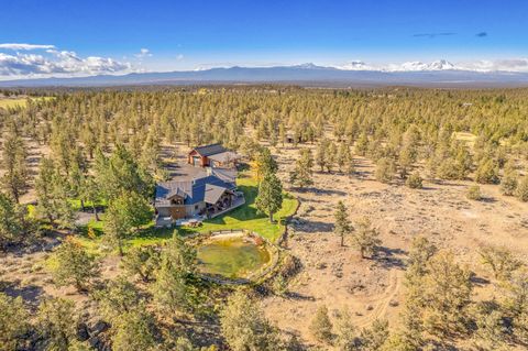 Tiny photo for 66279 Gerking Market Road, Bend, OR 97703 (MLS # 220219361)