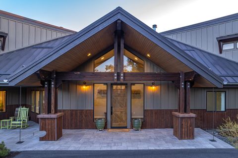 Tiny photo for 66279 Gerking Market Road, Bend, OR 97703 (MLS # 220219361)