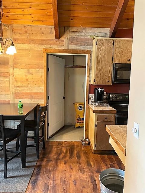 Squaw Creek Canyon - Residential