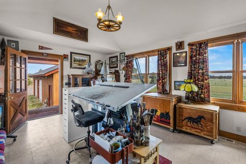 Tiny photo for 25271 Alfalfa Market Road, Bend, OR 97701 (MLS # 220216882)