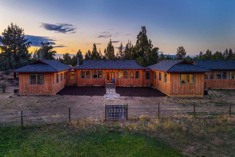 Tiny photo for 25271 Alfalfa Market Road, Bend, OR 97701 (MLS # 220216882)