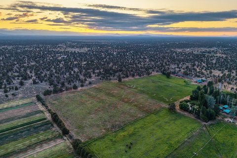 Tiny photo for 25271 Alfalfa Market Road, Bend, OR 97701 (MLS # 220216882)