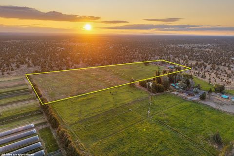 Tiny photo for 25271 Alfalfa Market Road, Bend, OR 97701 (MLS # 220216882)