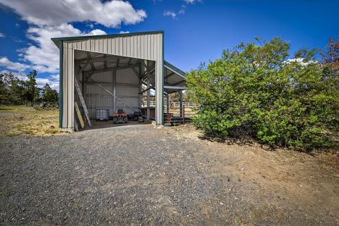 Tiny photo for 25271 Alfalfa Market Road, Bend, OR 97701 (MLS # 220216882)
