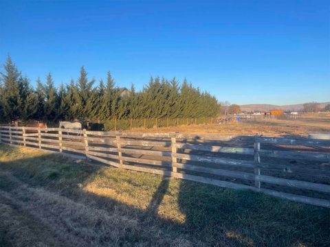 Tiny photo for Avalon Street #Lot 20, Klamath Falls, OR 97603 (MLS # 220174527)