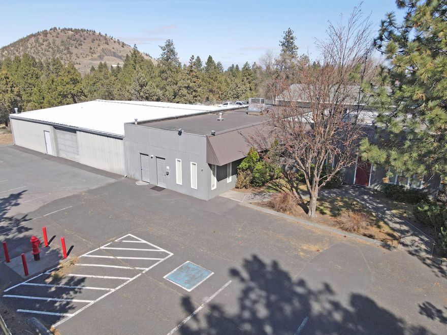 Excellent owner user opportunity. This 6,544 +/- SF office/warehouse is zoned Industrial General and resides within the Eastside Business Park in Bend, OR. The building has 1 showroom, 1 conference area, 1 kitchen, and 7 offices with a 3,788 SF +/- warehouse area. Power to the building is 240V, 20A, single phase.