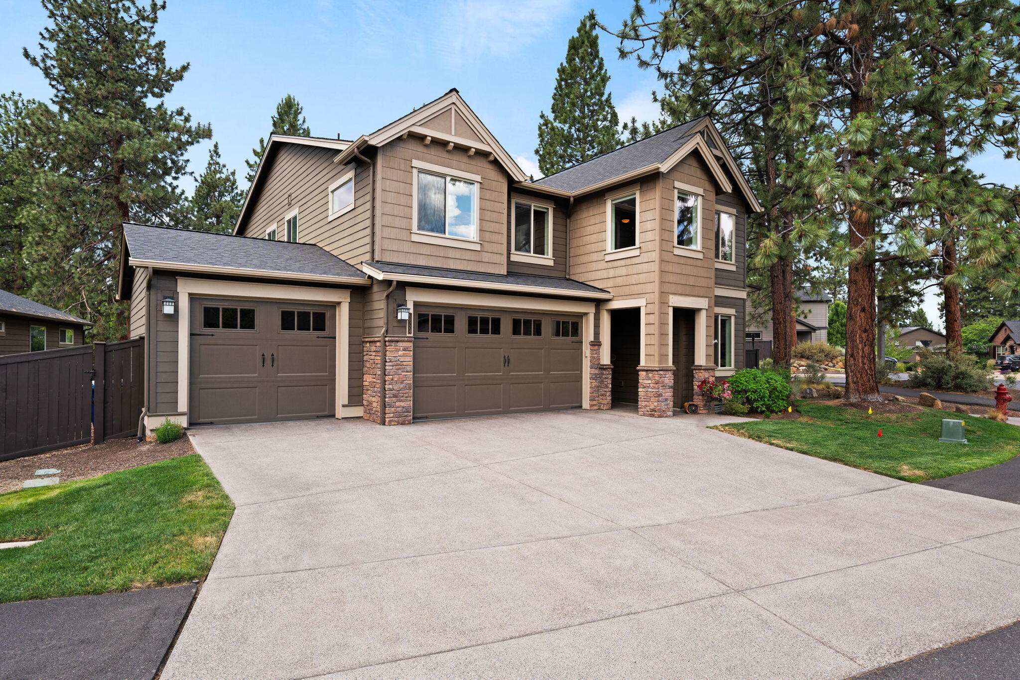 60224 Rolled Rock Way