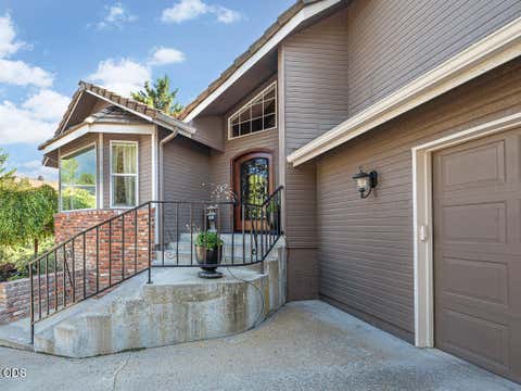 Tiny photo for 335 Mountain View Boulevard, Klamath Falls, OR 97601 (MLS # 220226846)