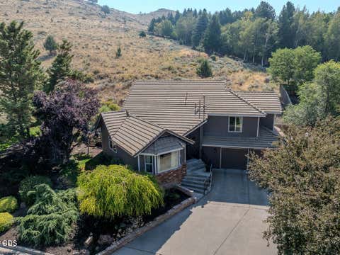 Tiny photo for 335 Mountain View Boulevard, Klamath Falls, OR 97601 (MLS # 220226846)