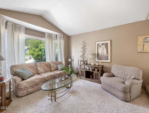 Tiny photo for 335 Mountain View Boulevard, Klamath Falls, OR 97601 (MLS # 220226846)