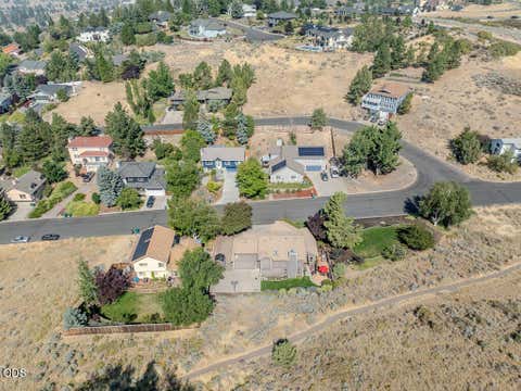 Tiny photo for 335 Mountain View Boulevard, Klamath Falls, OR 97601 (MLS # 220226846)
