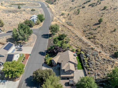 Tiny photo for 335 Mountain View Boulevard, Klamath Falls, OR 97601 (MLS # 220226846)