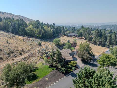 Tiny photo for 335 Mountain View Boulevard, Klamath Falls, OR 97601 (MLS # 220226846)