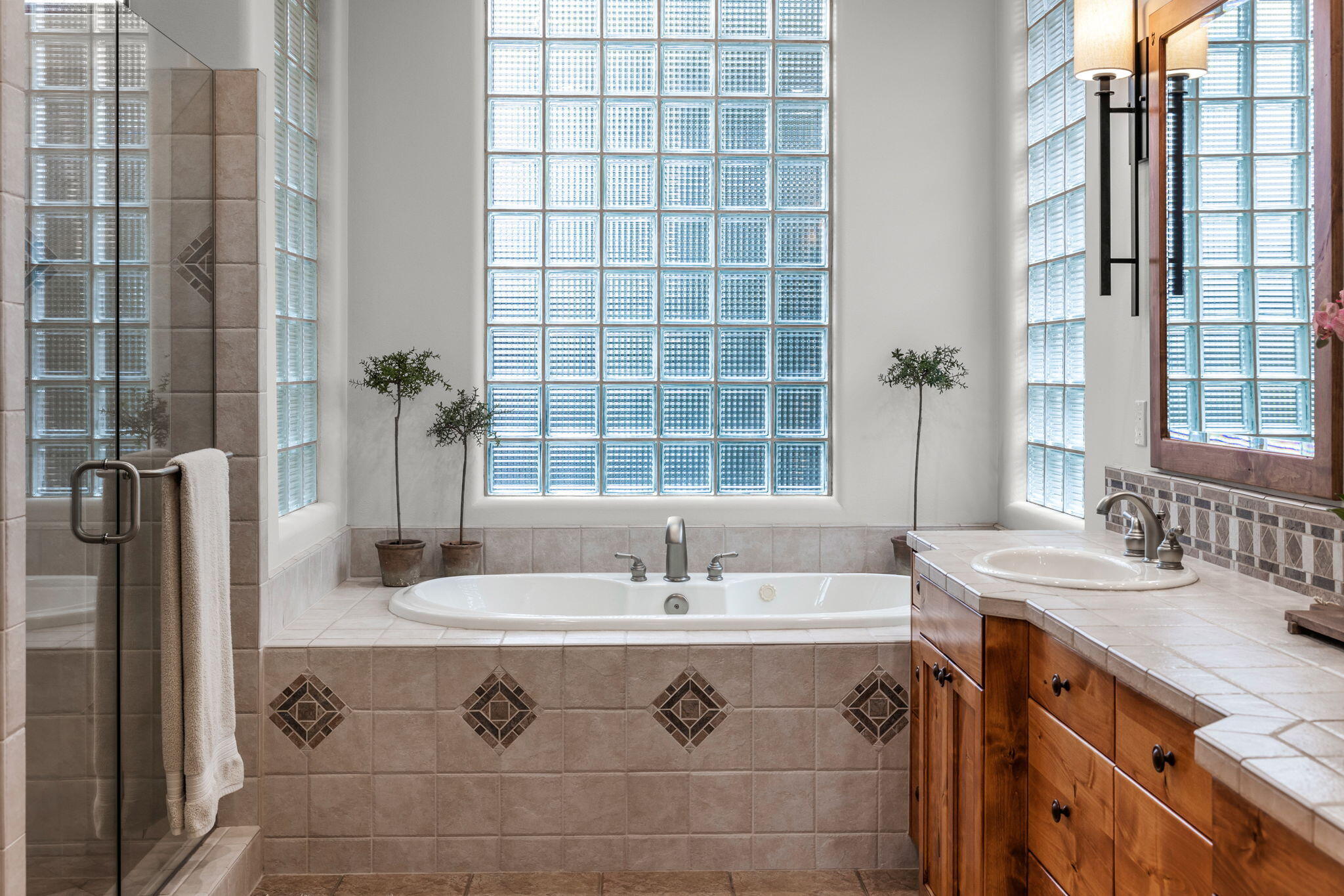 Broken Top - Residential