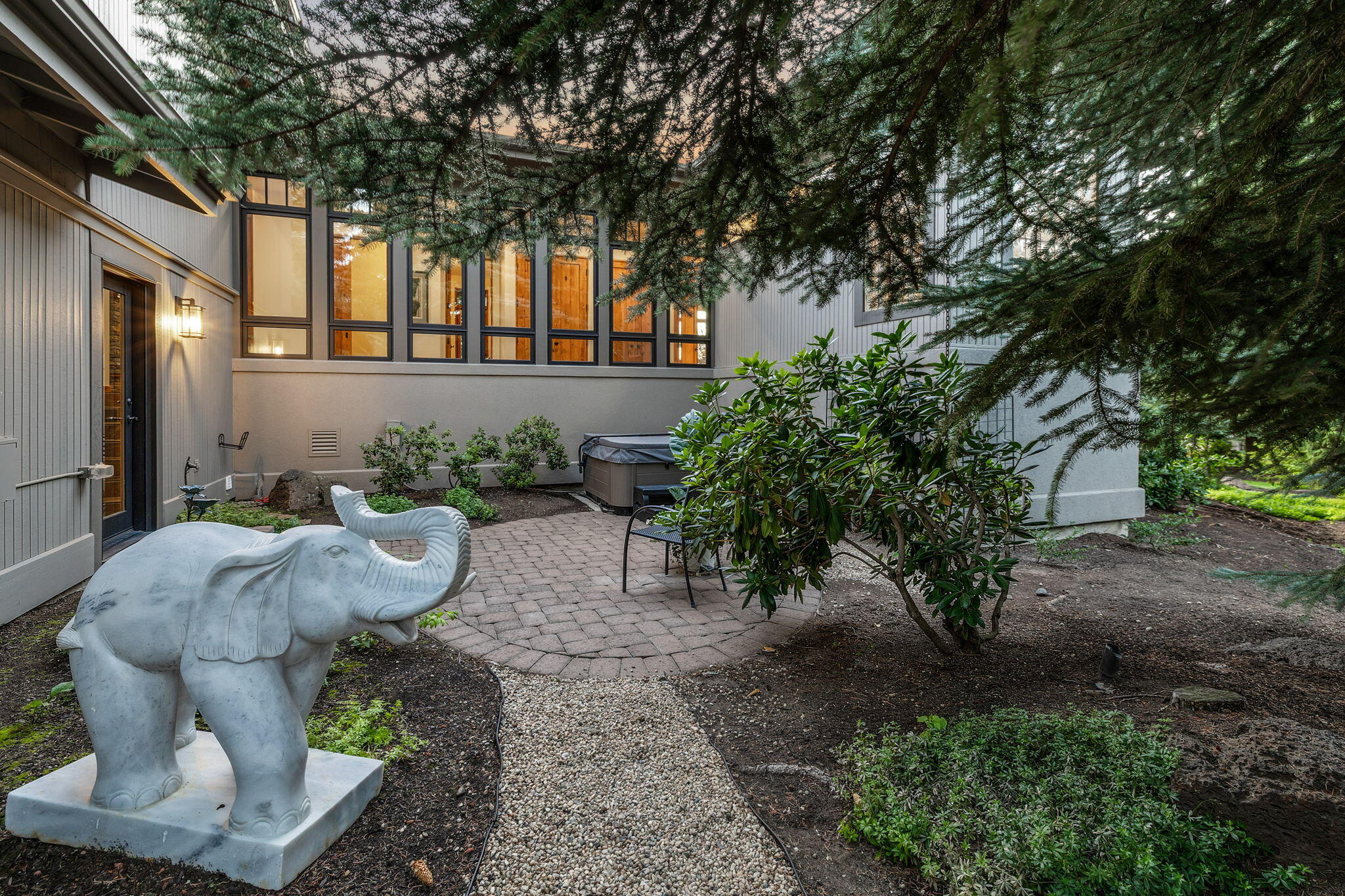 Broken Top - Residential