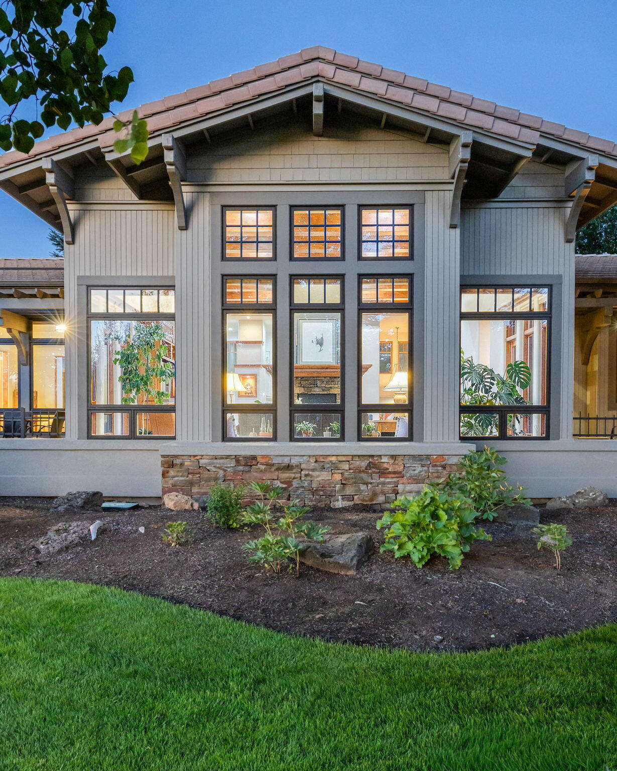 Broken Top - Residential